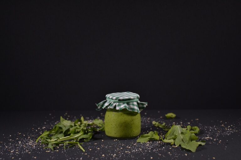 is pesto bad for dogs